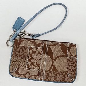 COACH Signature Small Wristlet | Khaki w/ Light Blue Accents